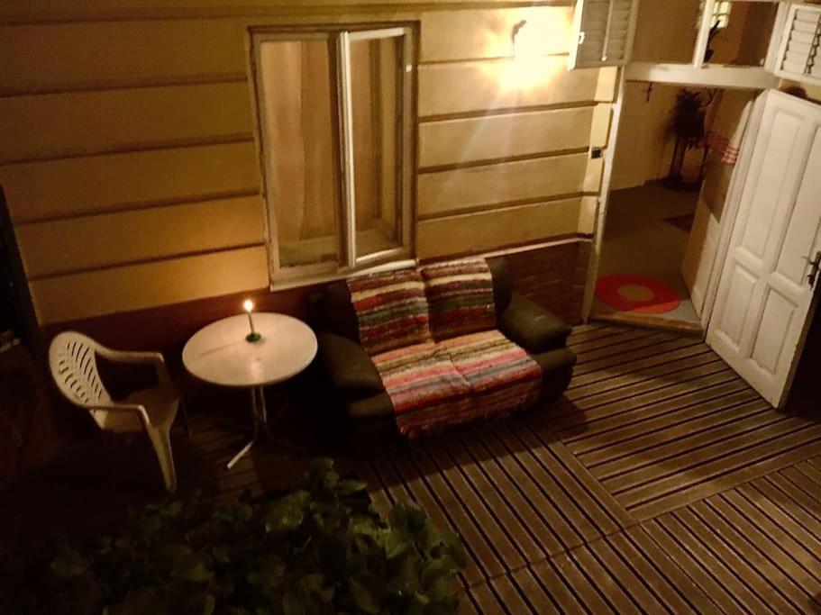 Vintage Studio Apartment, Garden And Free Parking ブダペスト エクステリア 写真